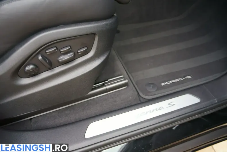 Porsche Cayenne din 2025 cu 16.999 km - oferta POR252158 - foto 11