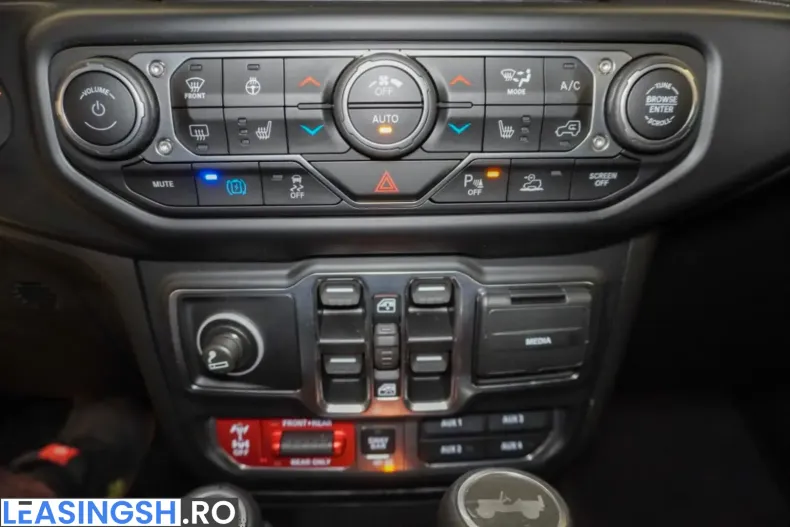 Jeep Wrangler din 2022 cu 23.100 km - oferta JEE252184 - foto 19