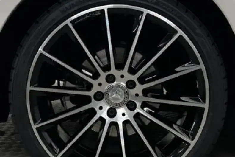 Mercedes-Benz E 300 (Clasa E) din 2021 cu 66.000 km - oferta MER252204 - foto 11