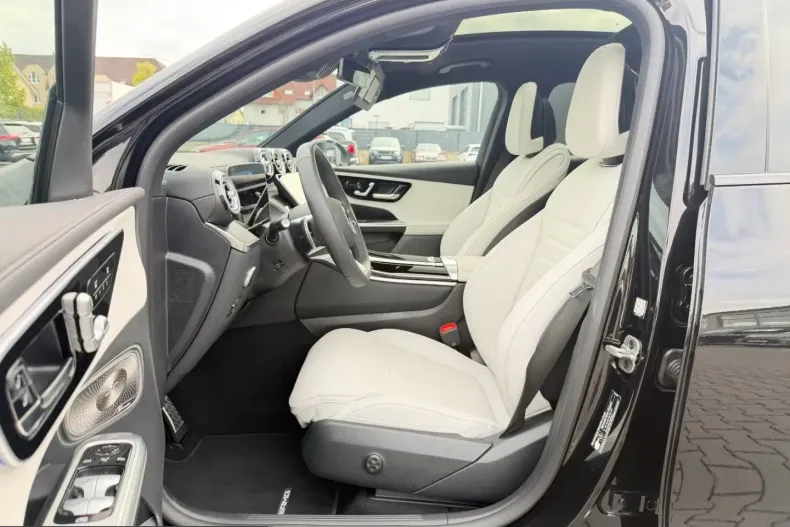 Mercedes-Benz GLC 450 (Clasa GLC) din 2025 cu 10.291 km - oferta MER252237 - foto 9
