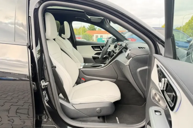 Mercedes-Benz GLC 450 (Clasa GLC) din 2025 cu 10.291 km - oferta MER252237 - foto 14