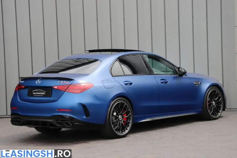 Mercedes-Benz C 63 AMG (Clasa C) din 2023 cu 7.868 km - oferta MER252239 - foto 5