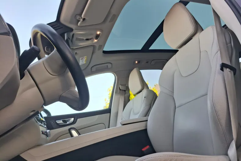 Volvo XC60 din 2021 cu 113.031 km - oferta VOL252242 - foto 31