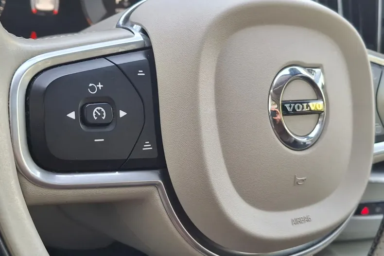 Volvo XC60 din 2021 cu 113.031 km - oferta VOL252242 - foto 33