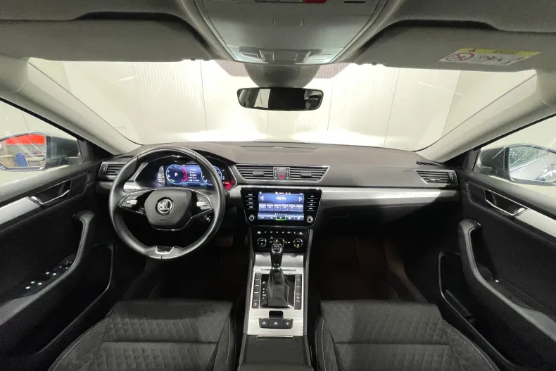 Skoda Superb din 2022 cu 142.957 km - oferta SKO252257 - foto 7