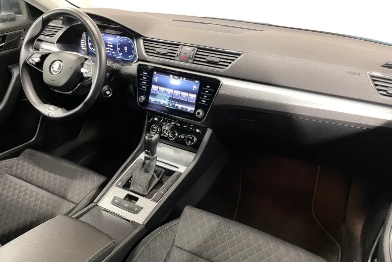 Skoda Superb din 2022 cu 142.957 km - oferta SKO252257 - foto 8