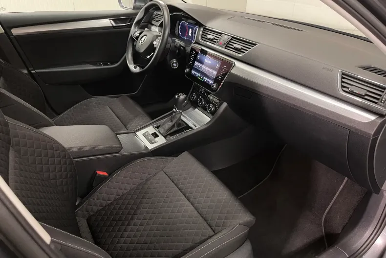 Skoda Superb din 2022 cu 142.957 km - oferta SKO252257 - foto 10