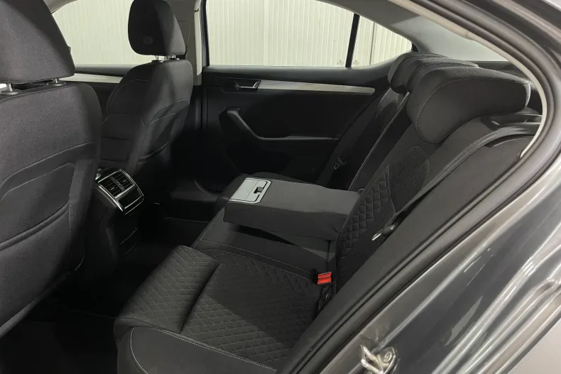 Skoda Superb din 2022 cu 142.957 km - oferta SKO252257 - foto 11