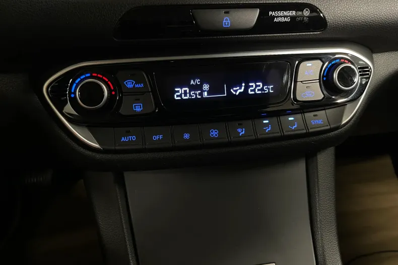 Hyundai i30 din 2021 cu 142.108 km - oferta HYU252259 - foto 17