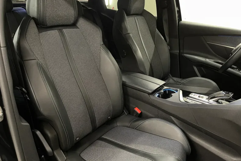 Peugeot 3008 din 2021 cu 118.055 km - oferta PEU252260 - foto 10