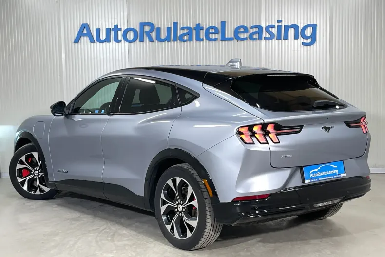 Ford Mustang Mach-E din 2023 cu 42.463 km - oferta FOR252265 - foto 4
