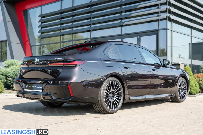 BMW 740 (Seria 7) din 2026 cu 52 km - oferta BMW252271 - foto 13