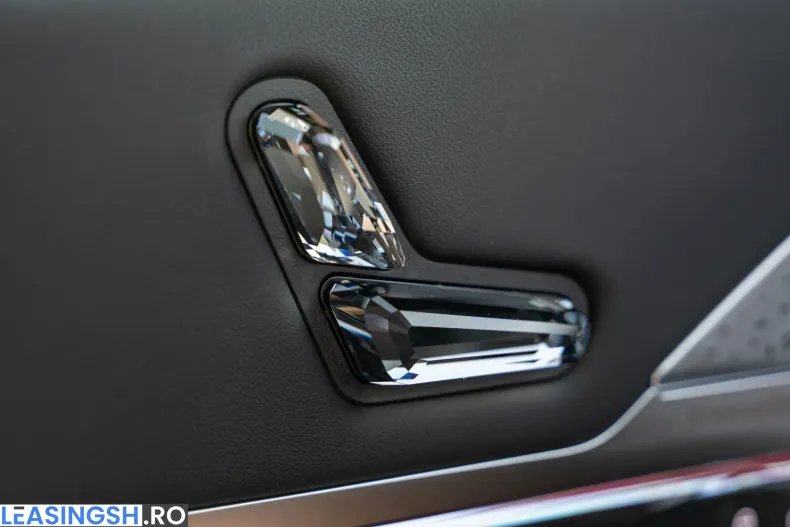 BMW 740 (Seria 7) din 2026 cu 52 km - oferta BMW252271 - foto 26
