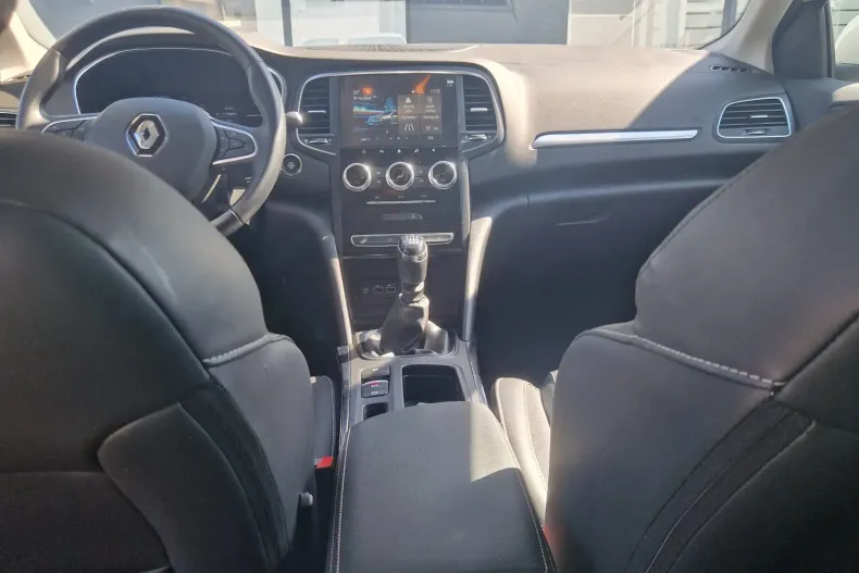 Renault Megane din 2024 cu 3.740 km - oferta REN252276 - foto 6