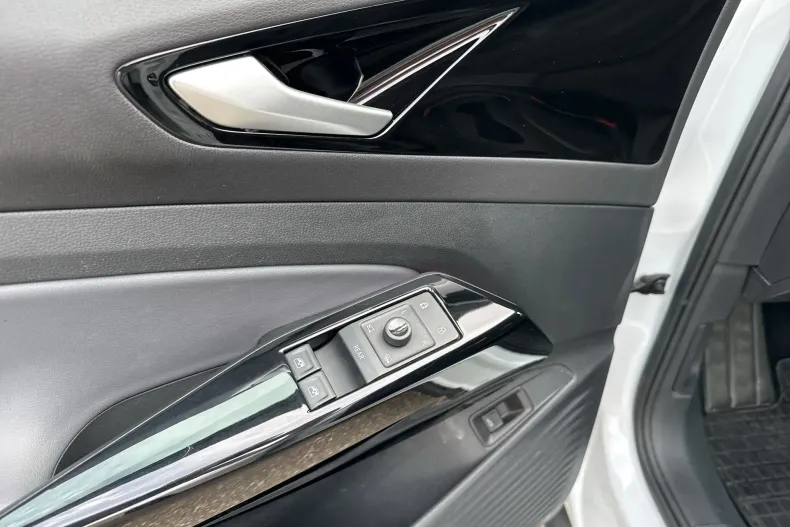 Volkswagen ID.5 din 2023 cu 113.000 km - oferta VOL252280 - foto 13