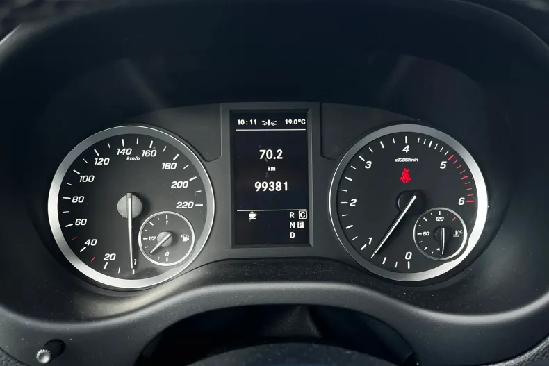 Mercedes-Benz Vito din 2023 cu 99.381 km - oferta MER252286 - foto 15