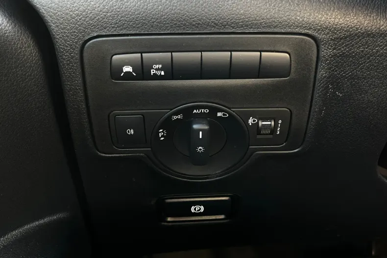 Mercedes-Benz Vito din 2023 cu 93.337 km - oferta MER252287 - foto 20