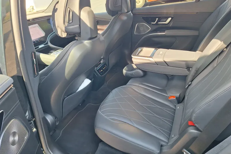 Mercedes-Benz EQS (Clasa S) din 2023 cu 41.072 km - oferta MER252289 - foto 9