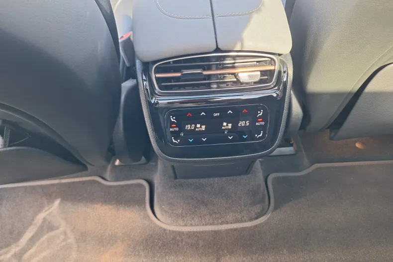 Mercedes-Benz EQS (Clasa S) din 2023 cu 41.072 km - oferta MER252289 - foto 14