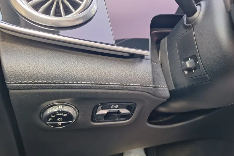 Mercedes-Benz EQS (Clasa S) din 2023 cu 41.072 km - oferta MER252289 - foto 21