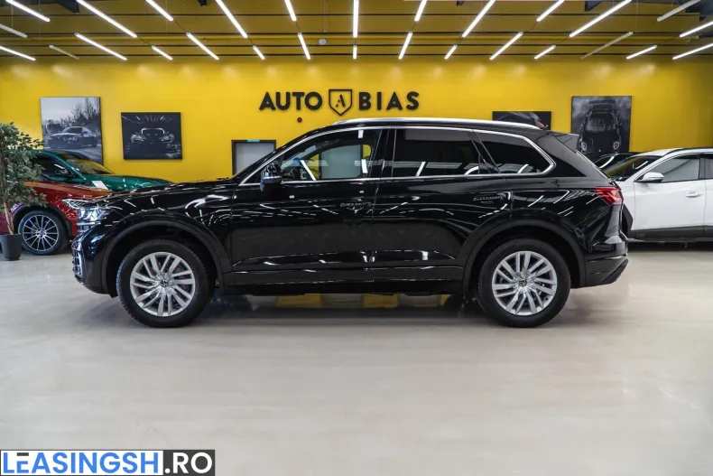 Volkswagen Touareg din 2023 cu 36.000 km - oferta VOL252299 - foto 16