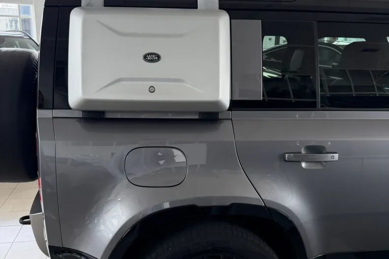 Land Rover Defender din 2021 cu 96.017 km - oferta LAN252314 - foto 3