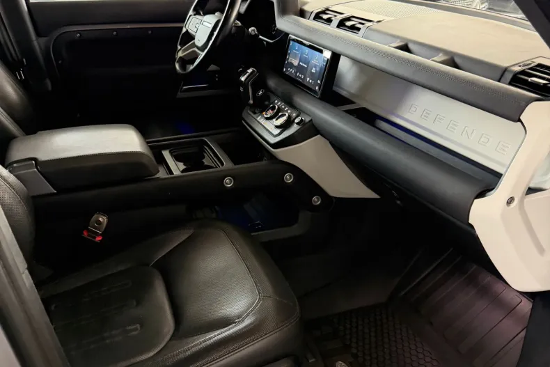 Land Rover Defender din 2021 cu 96.017 km - oferta LAN252314 - foto 5