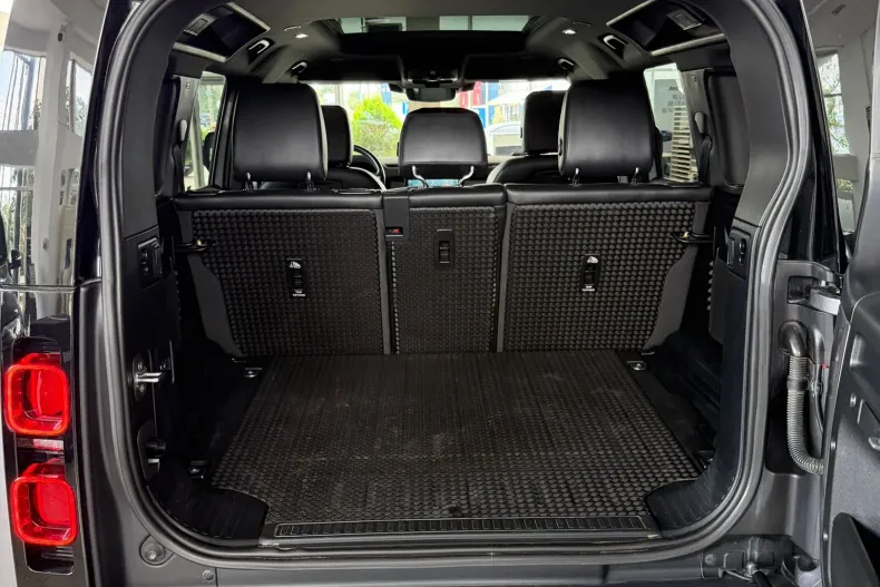 Land Rover Defender din 2021 cu 96.017 km - oferta LAN252314 - foto 8