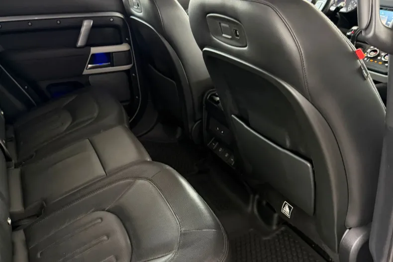 Land Rover Defender din 2021 cu 96.017 km - oferta LAN252314 - foto 10