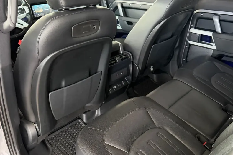 Land Rover Defender din 2021 cu 96.017 km - oferta LAN252314 - foto 14
