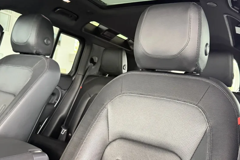 Land Rover Defender din 2021 cu 96.017 km - oferta LAN252314 - foto 17