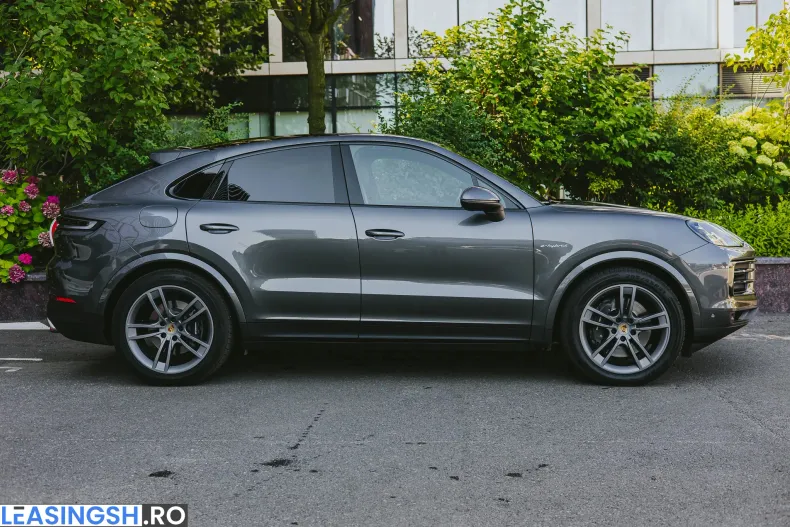 Porsche Cayenne din 2024 cu 59.849 km - oferta POR252315 - foto 10