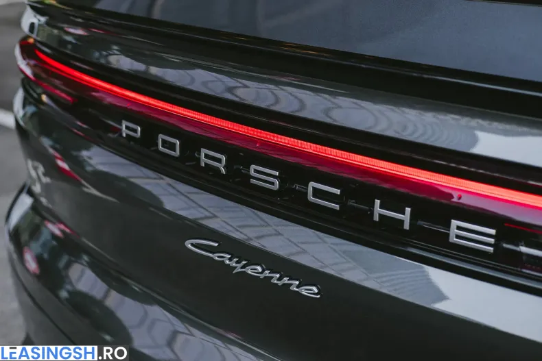 Porsche Cayenne din 2024 cu 59.849 km - oferta POR252315 - foto 14