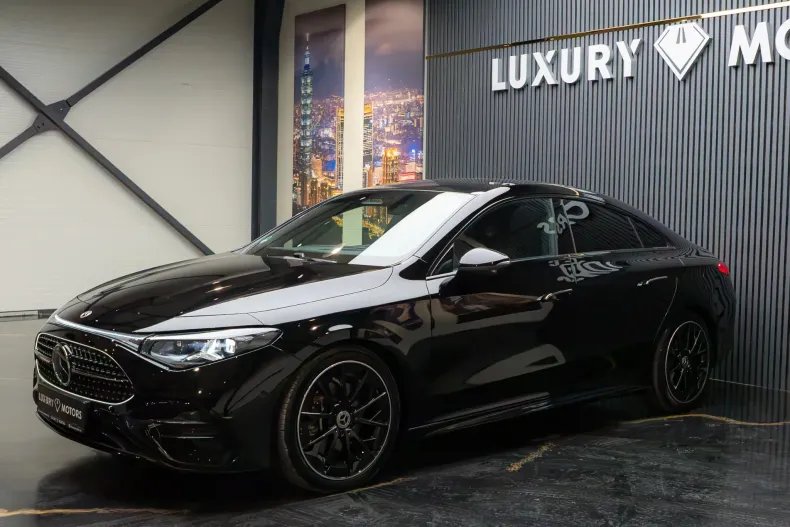 Mercedes-Benz CLA 200 (Clasa CLA) din 2026 cu 10.200 km - oferta MER252316 - foto 1