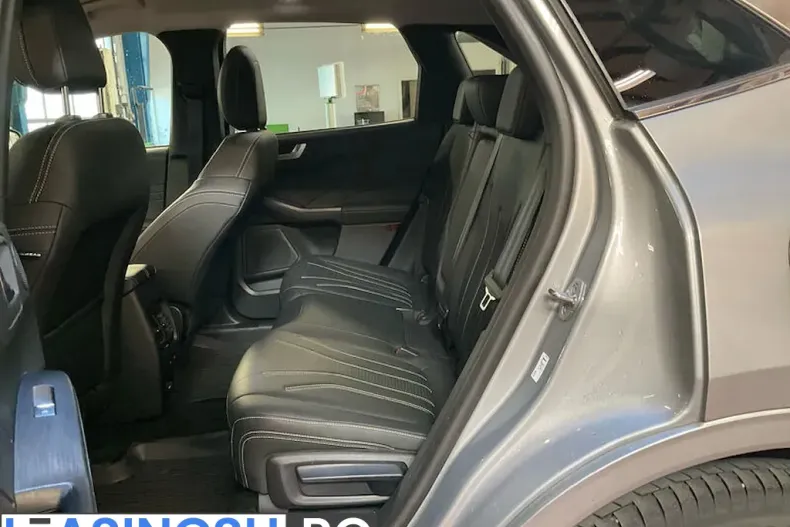 Ford Kuga din 2022 cu 165.851 km - oferta FOR252327 - foto 6