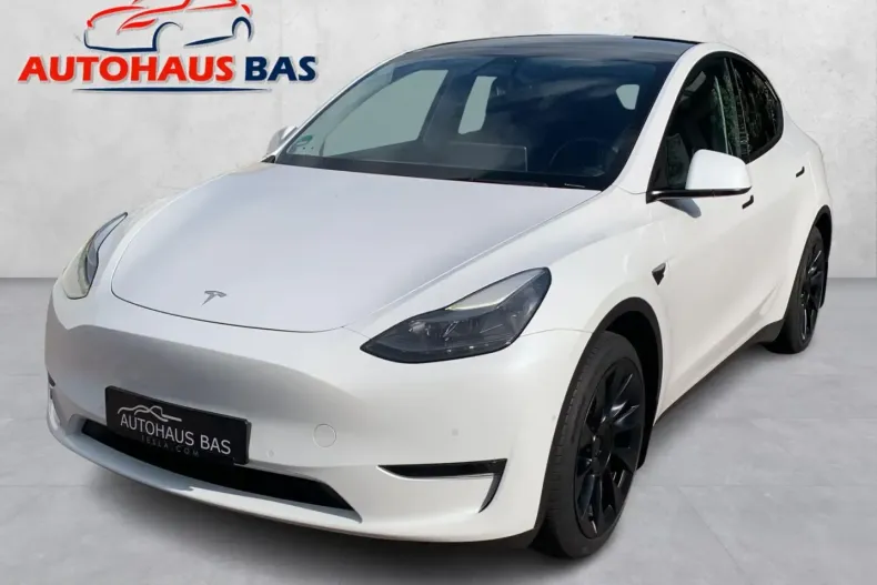 Tesla Model Y din 2023 cu 74.707 km - oferta TES252338 - foto 3