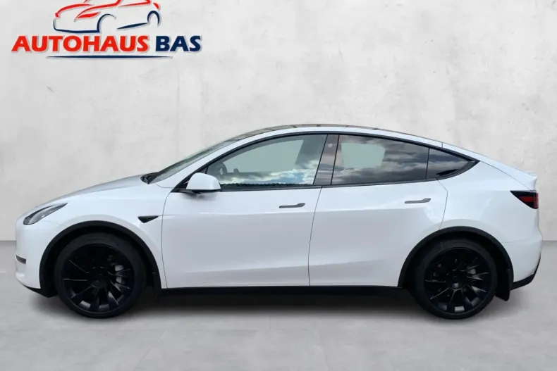 Tesla Model Y din 2023 cu 74.707 km - oferta TES252338 - foto 5