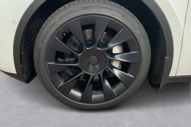 Tesla Model Y din 2023 cu 74.707 km - oferta TES252338 - foto 9
