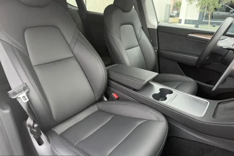 Tesla Model Y din 2023 cu 74.707 km - oferta TES252338 - foto 14