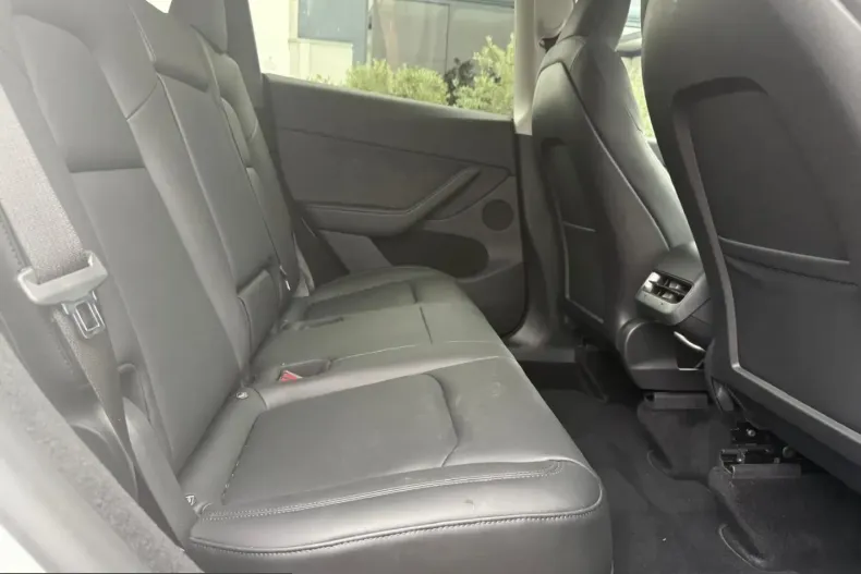 Tesla Model Y din 2023 cu 74.707 km - oferta TES252338 - foto 16