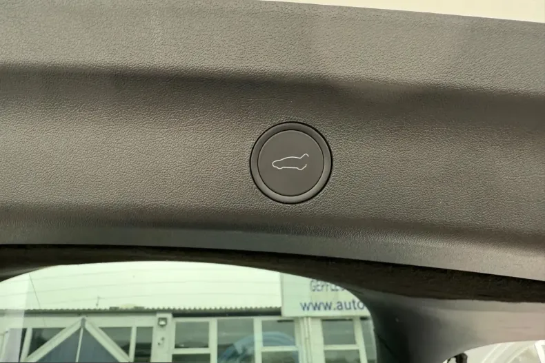 Tesla Model Y din 2023 cu 74.707 km - oferta TES252338 - foto 22