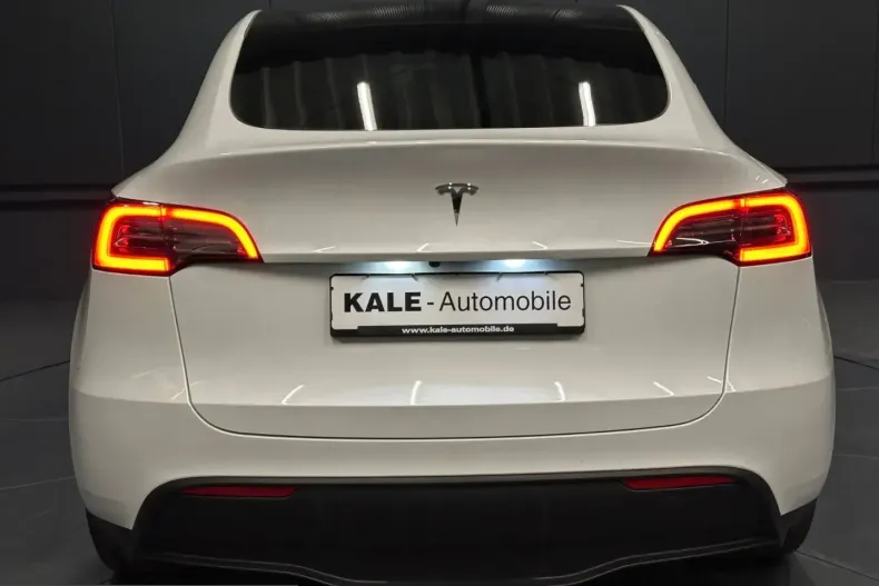 Tesla Model Y din 2023 cu 42.000 km - oferta TES252339 - foto 4