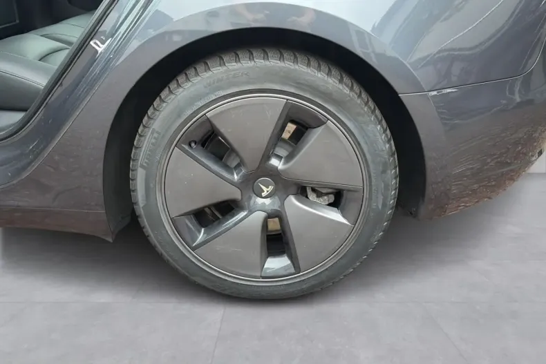 Tesla Model 3 din 2023 cu 76.100 km - oferta TES252342 - foto 9