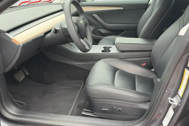 Tesla Model 3 din 2023 cu 76.100 km - oferta TES252342 - foto 13