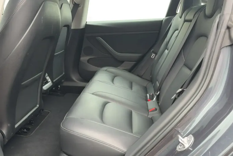 Tesla Model 3 din 2023 cu 76.100 km - oferta TES252342 - foto 16