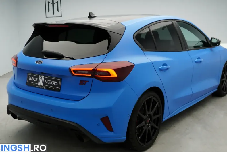 Ford Focus ST - MT6 - Track Pack din 2024 cu 6.254 km - oferta FOR252344 - foto 4