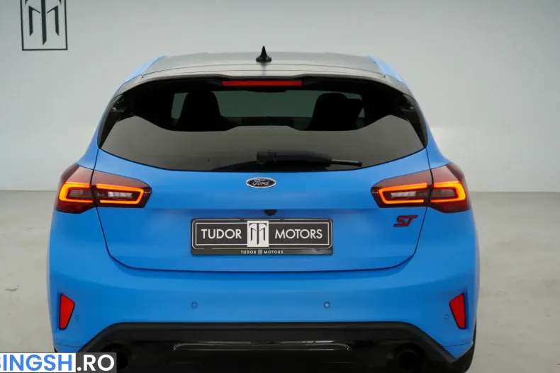 Ford Focus ST - MT6 - Track Pack din 2024 cu 6.254 km - oferta FOR252344 - foto 6