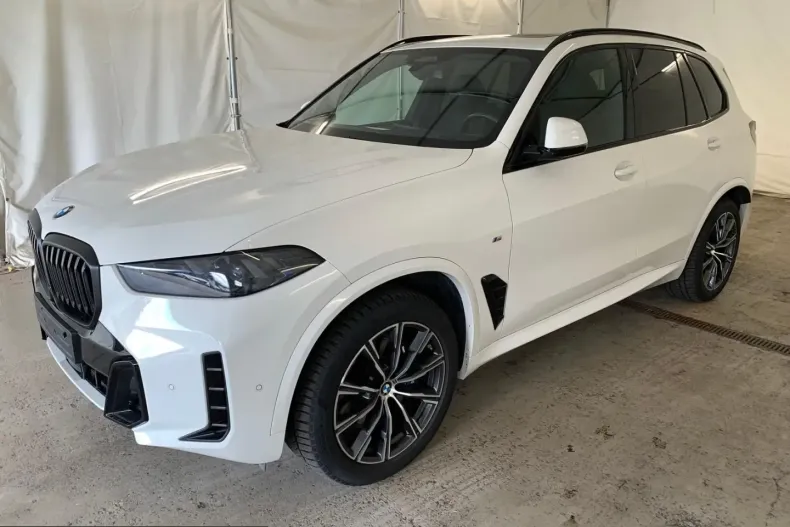 BMW X5 (Seria X) din 2024 cu 60.000 km - oferta BMW252345 - foto 1