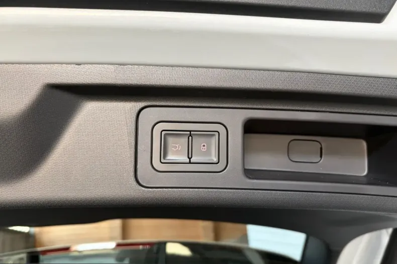 BYD ATTO 3 din 2024 cu 10.874 km - oferta BYD252350 - foto 6
