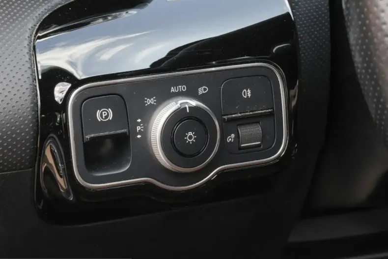 Mercedes-Benz CLA 250 (Clasa CLA) din 2021 cu 89.365 km - oferta MER252354 - foto 14